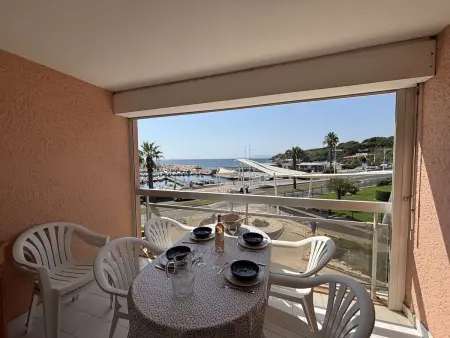 Appartement au calme avec vue mer - 4 pers., Appartement 4 personnes à Six Fours les Plages - Photo 11