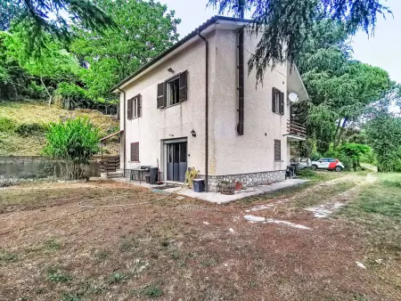La Casa dei Cedri, Gite 5 personnes à Rieti - Photo 2