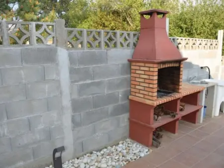 Sehr helle Villa in Strandnähe mit großem Garten und überdachter Terrasse - Photo 14