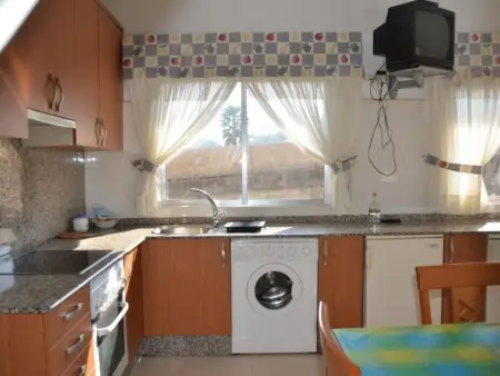 Sehr helle Villa in Strandnähe mit großem Garten und überdachter Terrasse - Photo 24