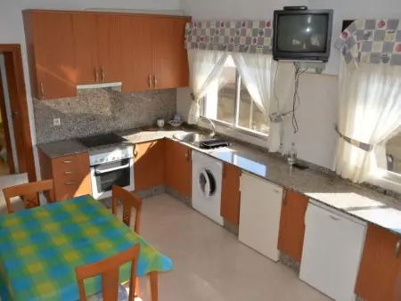 Sehr helle Villa in Strandnähe mit großem Garten und überdachter Terrasse - Photo 33