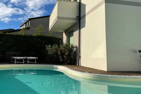 376968, Malcesine , à Desenzano del Garda - Photo 1