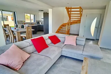 341805, Maison de vacances à Plouhinec avec terrasse - Photo 6