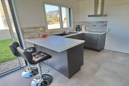 341805, Maison de vacances à Plouhinec avec terrasse - Photo 8