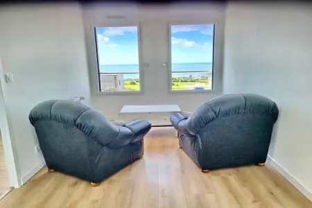 341805, Maison de vacances à Plouhinec avec terrasse - Photo 17
