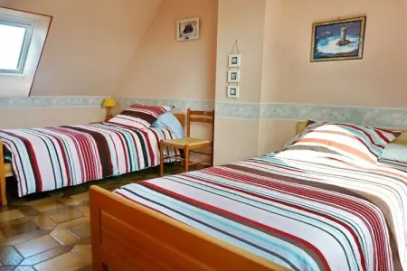 266459, Maison de vacances à Plouhinec avec terrasse - Photo 9