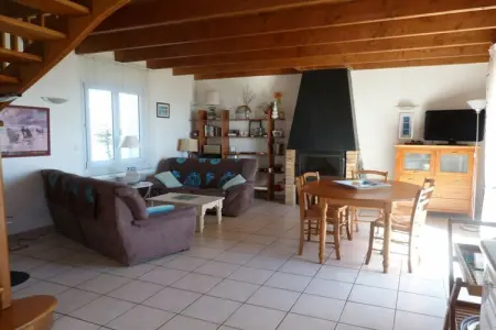 413194, Maison de vacances à Plouhinec avec terrasse - Photo 6
