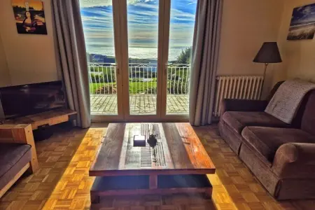 589635, Maison de vacances à Plouhinec avec terrasse - Photo 4