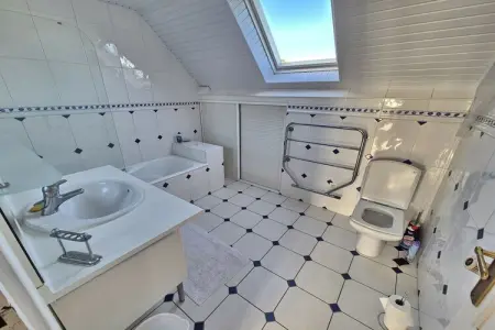 589635, Maison de vacances à Plouhinec avec terrasse - Photo 33