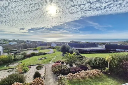 589635, Maison de vacances à Plouhinec avec terrasse - Photo 36