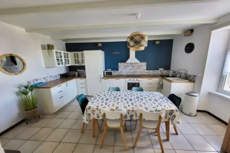 451973, Maison de vacances à Plouhinec avec parking - Photo 9