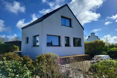 447712, Maison de vacances à Plouhinec avec terrasse - Photo 1