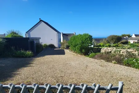 447712, Maison de vacances à Plouhinec avec terrasse - Photo 5