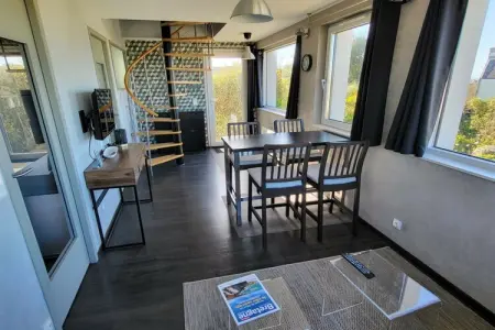447712, Maison de vacances à Plouhinec avec terrasse - Photo 9