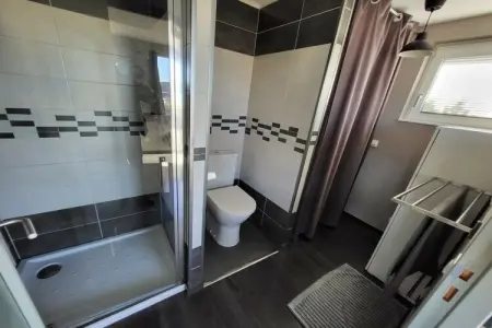 447712, Maison de vacances à Plouhinec avec terrasse - Photo 14