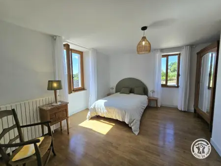 Grand gîte avec parking, animaux ok - 10 pers., Gite 10 personnes à Bars - Photo 1