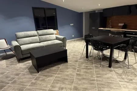 Sorgue 4, Villa avec piscine et jacuzzi près de Châteauneuf-du-Pape – 4 personnes - Photo 2