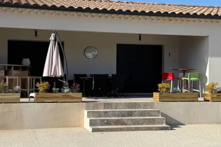 Sorgue 9-4, Villa avec piscine et jacuzzi près de Châteauneuf-du-Pape – 12 personnes - Photo 32