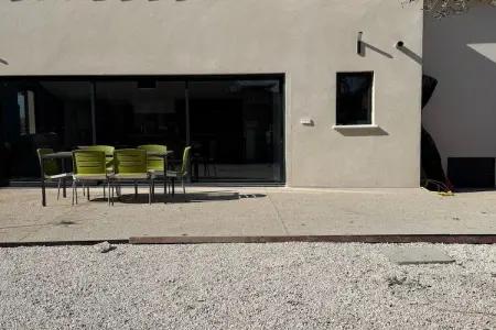 Sorgue 9-4, Villa avec piscine et jacuzzi près de Châteauneuf-du-Pape – 12 personnes - Photo 36