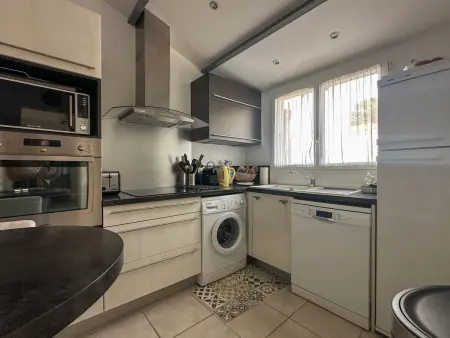 Maison rénovée avec terrasse - 6 pers., Maison 6 personnes à La Palmyre - Photo 2
