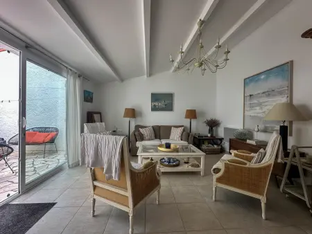 Maison rénovée avec terrasse - 6 pers., Maison 6 personnes à La Palmyre - Photo 10