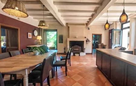 Domaine de luxe avec piscine, Maison 14 personnes à Meursac - Photo 4