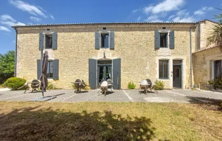 Domaine de luxe avec piscine, Maison 14 personnes à Meursac - Photo 12