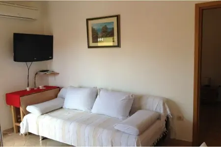 591811, Appartement à Žaborić avec balcon et Wi-Fi - Photo 5