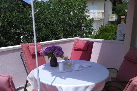 591811, Appartement à Žaborić avec balcon et Wi-Fi - Photo 8