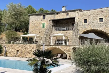 760333, Appartement de vacances avec 1 chambre - Photo 2