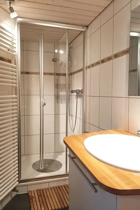 Chalet Edelweiss Appartement/Fewo, Dusche, WC, 2 Schlafräume 3-Zimmerwohnung - Photo 26