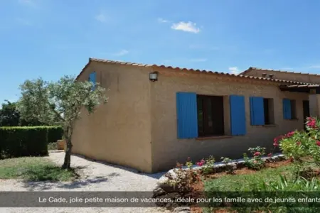 576961, Maison de vacances à Cotignac avec piscine - Photo 2