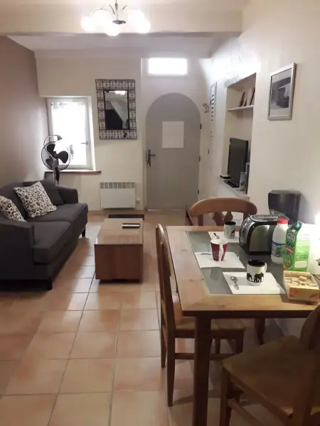 Maison charmante Bagnols-en-Forêt 57 m² avec parking - Photo 11