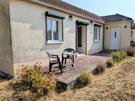 Maison confortable Saint-Sulpice-les-Feuilles 40 m² jardin - Photo 10