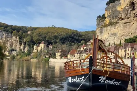 637122, Maison de vacances à Vézac avec Wi-Fi et parking - Photo 19