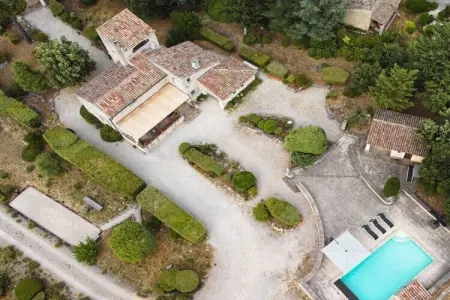 109389, Chalet à Ménerbes avec piscine - Photo 9