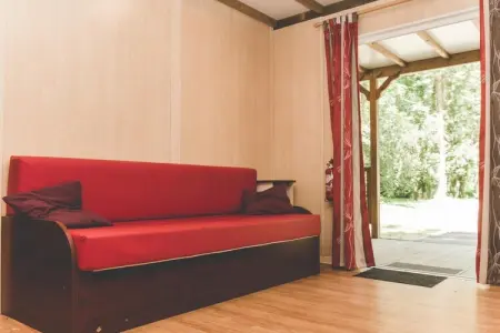 Camping Moncontour Active Park 3-Bedroom Chalet - 6/8 people, Chalet spacieux bord de lac, 8 - Photo 5