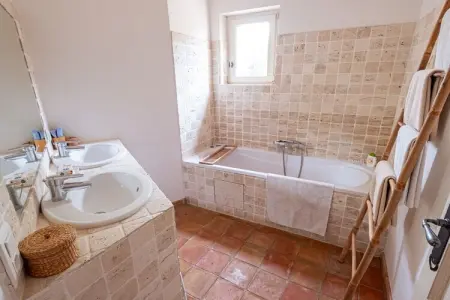 475576, Charmante maison de campagne avec piscine – 637 SAT - Photo 35