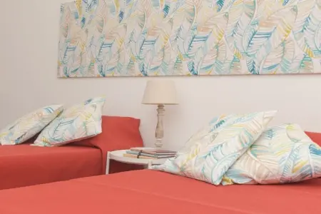 428813, Maison de vacances à Orosei avec Wi-Fi et parking - Photo 8