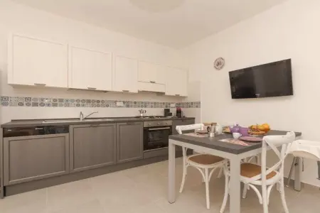 428813, Maison de vacances à Orosei avec Wi-Fi et parking - Photo 9
