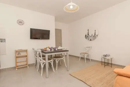428813, Maison de vacances à Orosei avec Wi-Fi et parking - Photo 11