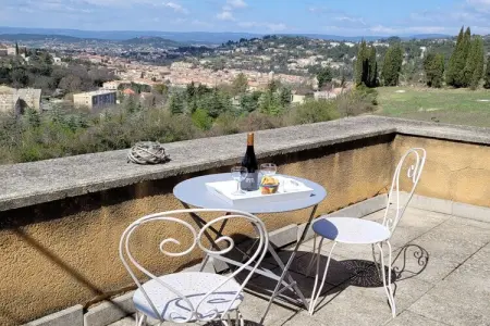 107363, Appartement de vacances à Apt avec piscine - Photo 2