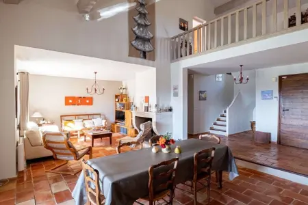 452043, Maison de vacances à Murs avec piscine - Photo 10