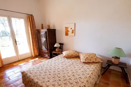 452043, Maison de vacances à Murs avec piscine - Photo 16
