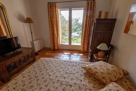 452043, Maison de vacances à Murs avec piscine - Photo 17