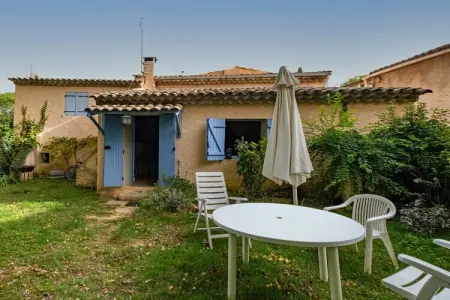 103806, Maison de vacances à Goult avec barbecue - Photo 1