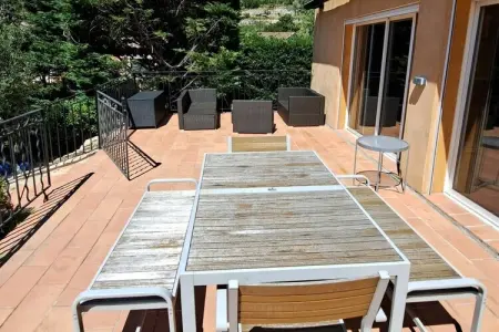 539685, Maison de vacances à Apt avec baignoire - Photo 9