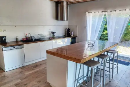 539685, Maison de vacances à Apt avec baignoire - Photo 17