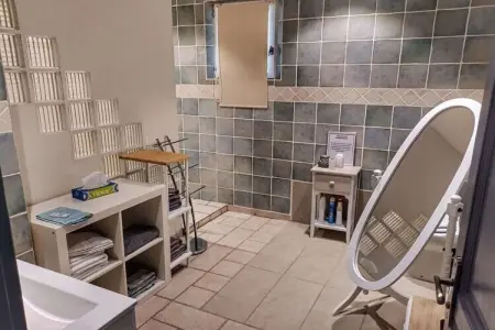 539685, Maison de vacances à Apt avec baignoire - Photo 23