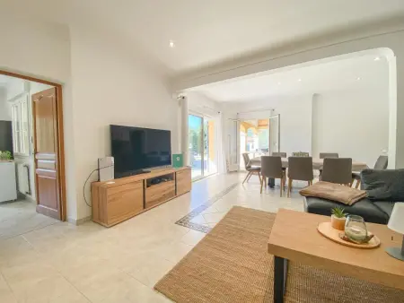 La Cayenne, Villa au calme, piscine et proche d'une village - Photo 11